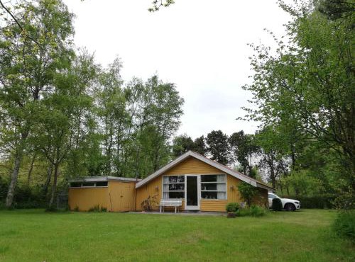 Cozy Bright Cottage Near Marielyst And Beach