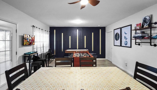 Cozy & Bright Getaway Home. Perfect Family Escape