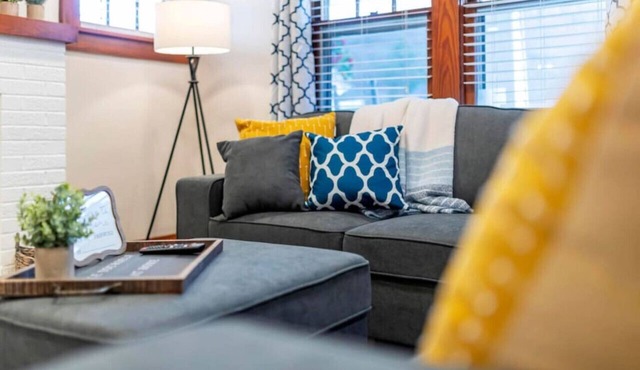 Cozy Bristol Retreat 2 Blocks from State Street