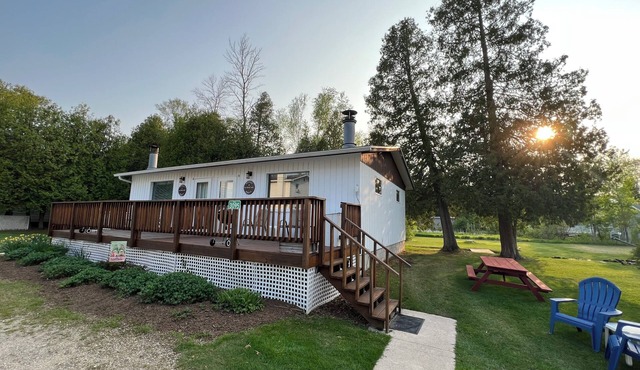 Cozy Brook North Cottage @ Ephraim Beach on Ephraim Village Cottages Resort