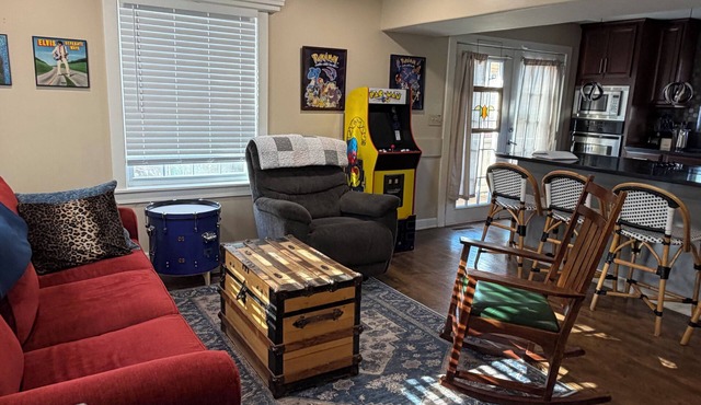 Cozy Brookside Home in the Heart of Kansas City!