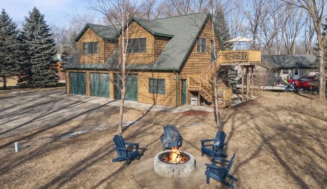 Cozy Budget Stay Firepit & Relaxing Space