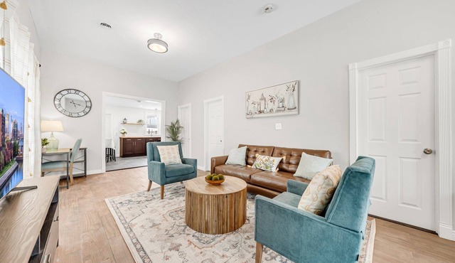 Cozy Buffalo Getaway – Minutes to Downtown & Bills Stadium