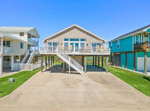 Cozy bungalow close to the beach with fire pit