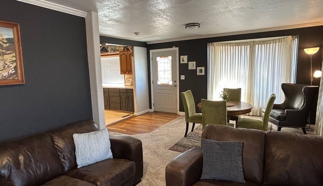 Cozy Bungalow in Charming Payson
