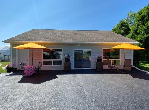 Cozy Bungalow in Nova Scotia with Backyard Patio