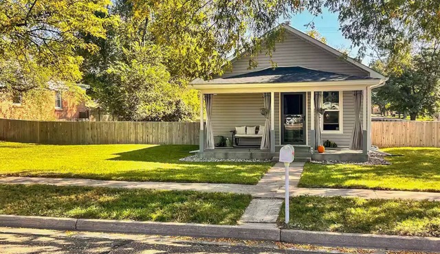 Cozy bungalow in the center of town