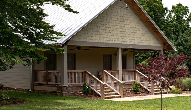 Cozy Bungalow South + Fishing & Trails
