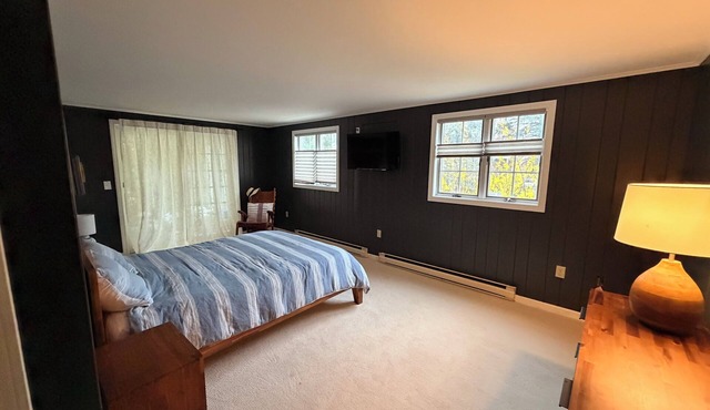 Cozy Burlington Oasis- Mid-term Rental!
