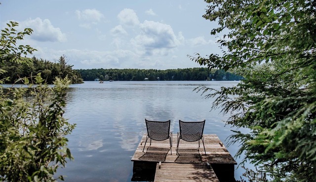 Cozy chalet by a beautiful lake in Estrie!