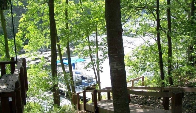 Cozy Cabin -2 Hr from Twin Cities,Economy Pricing! Have to C