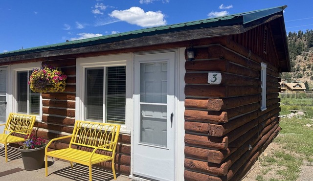 Cozy cabin #3 in mountains near Rio Grande River