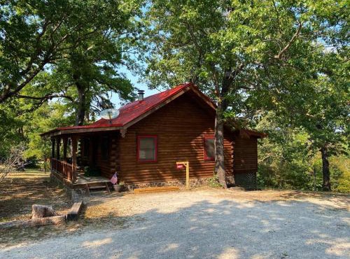 Cozy Cabin at Bear Mountain Log Cabins