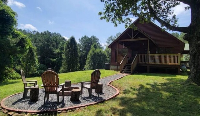 Cozy Cabin at Copperhill, Tn. nFire Pit, Hot Tub, Nature Trails.WOW