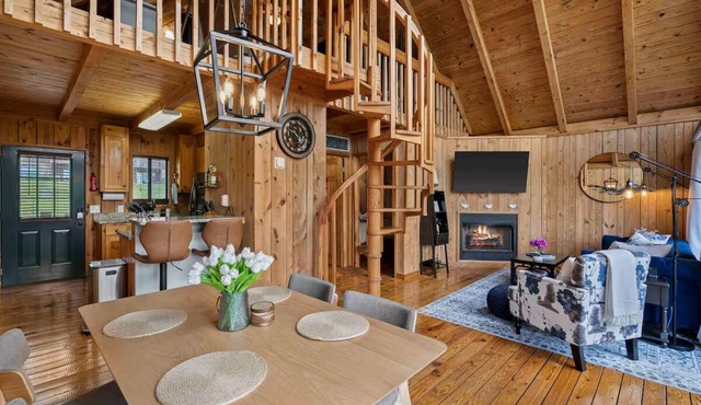 Cozy Cabin at Lake Keowee