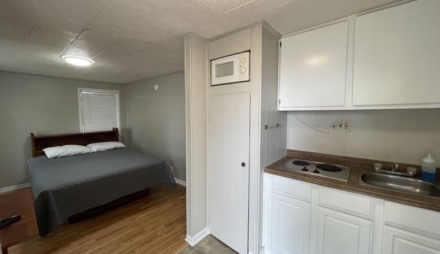 Cozy Cabin at Little Mineral Marina: Cabin 7