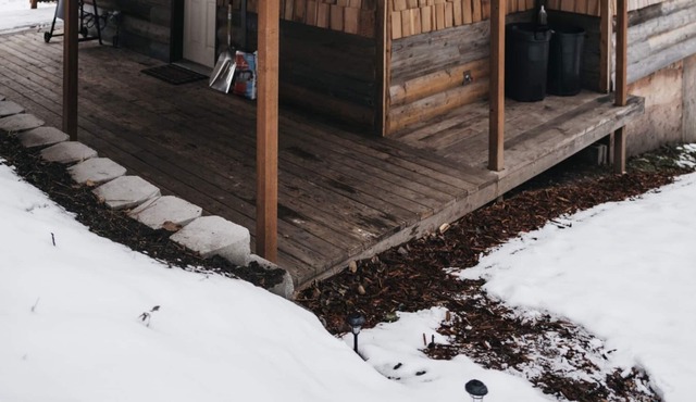 Cozy Cabin, Beautiful Views, Great Location, Romantic Get Awag