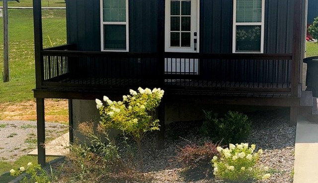 Cozy cabin close to Dale Hollow Lake State Resort Park! Cabin#2