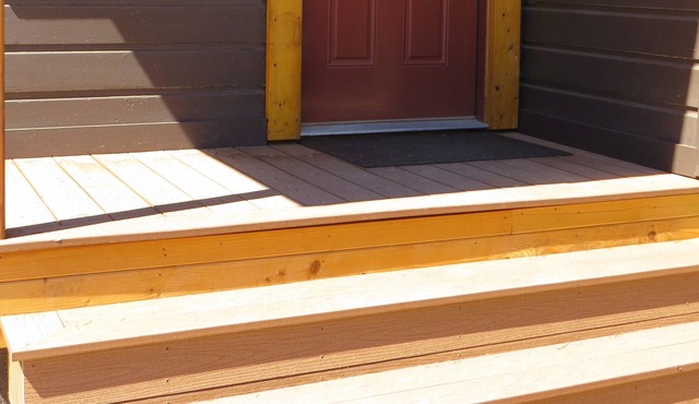 Cozy Cabin Feel, Fully Renovated, Near Marina/Lake, Store, Restaurant, Trails