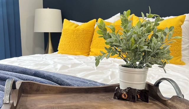 Cozy Cabin - Fire pit, Upscale Area, Near I44 & HWY 65