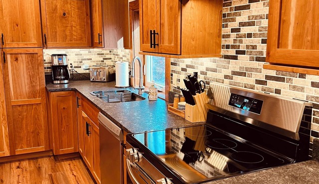 Cozy Cabin Getaway in Harbor Springs