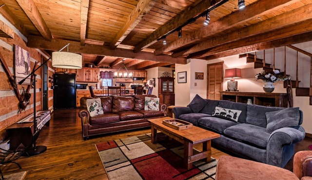 Cozy Cabin in the Wintergreen Retreat Collection of Fine Homes