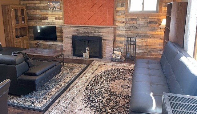 Cozy cabin in Bailey CO, Stocked Fishing Lakes, Hiking, Activities Pet Friendly!