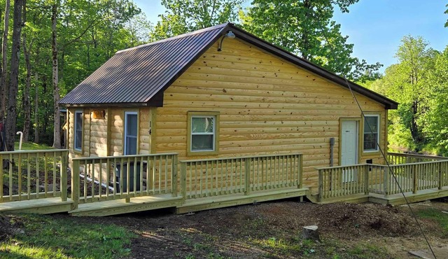 Cozy cabin in Brasher Falls, NY