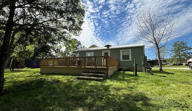 Cozy cabin in charming Richards with WiFi and AC
