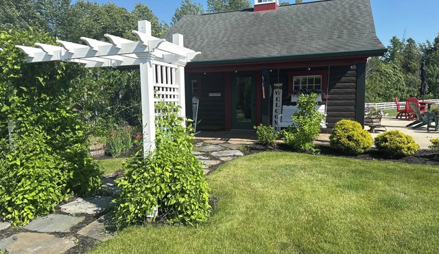 Cozy cabin in fantastic Clare! Once a horse barn now a rustic cabin!