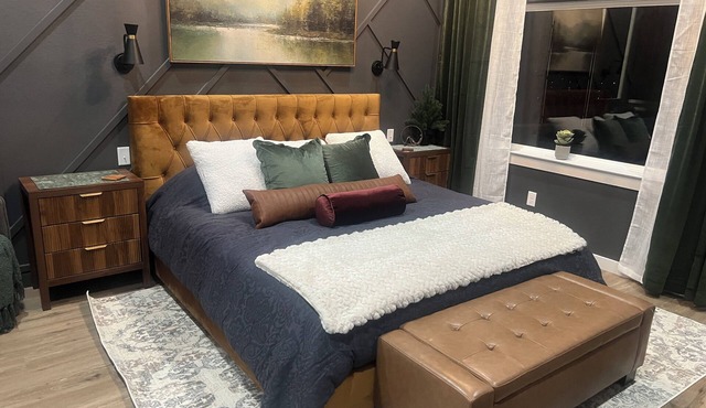 Cozy cabin in lovely Longview with WiFi, AC