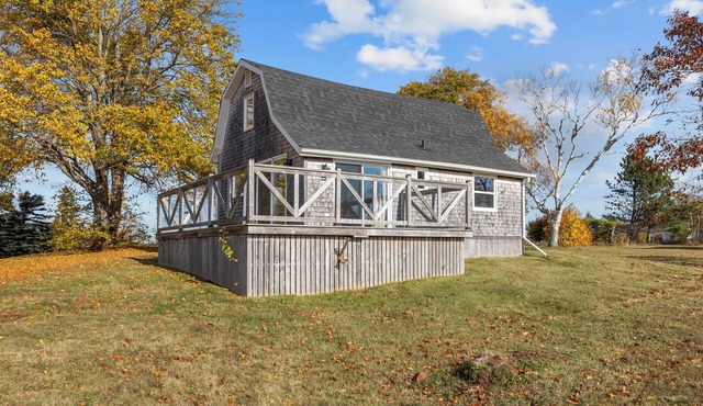 Cozy Cabin in Oyster Bed Bridge - Minutes to beaches and golf courses!