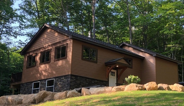 Cozy Cabin in S Bartlett Near North Conway