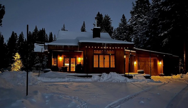 Cozy Cabin in Soda Springs for Spring getaway