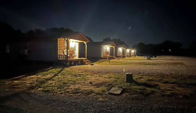 Cozy cabin in Starkville