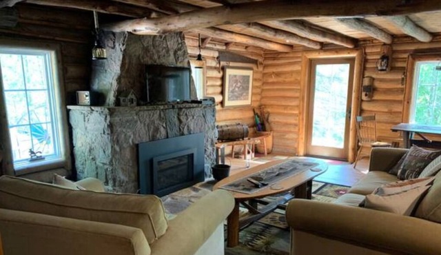 Cozy Cabin in the Woods