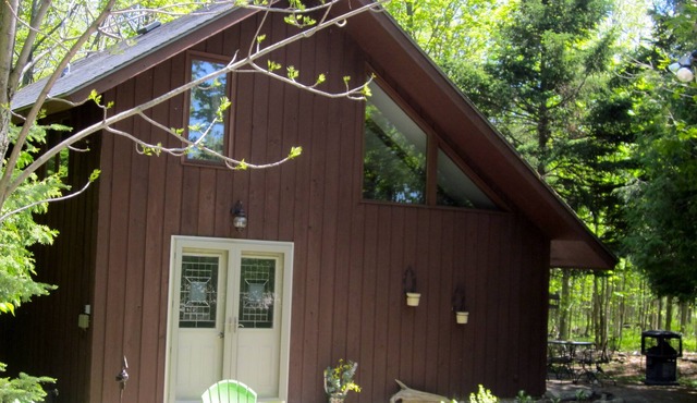 Cozy Cabin in the Woods: Between Fish Creek and Ephraim-- Perfect Location!