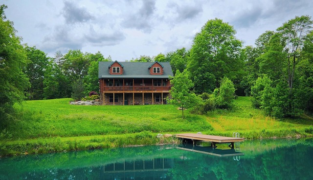 Cozy cabin in tranquil setting overlooking pond