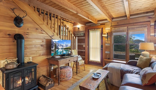 Cozy Cabin in Valle Crucis