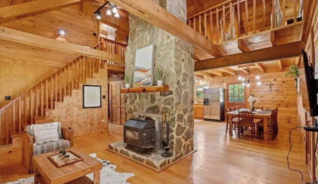 Cozy Cabin @James River; Live/Work/Play Experience