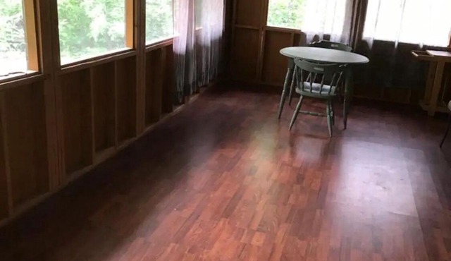 Cozy cabin located in Arnes, 5 minute walk away from the beach