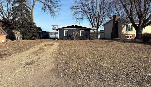Cozy Cabin Located On The Premiere Lake In Mankato Area
