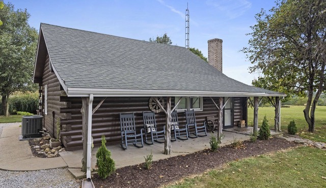 Cozy Cabin Madison Indiana