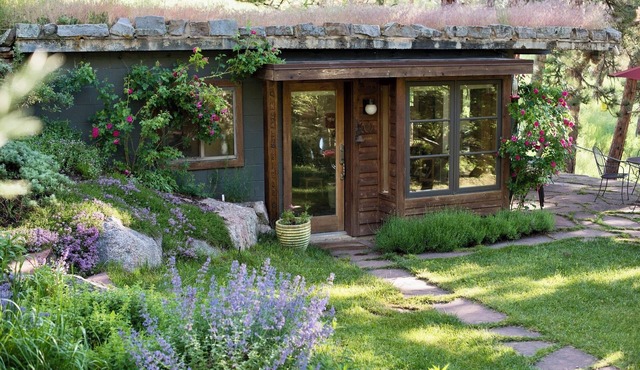 Cozy Cabin Near Boulder with Wildlife and WiFi