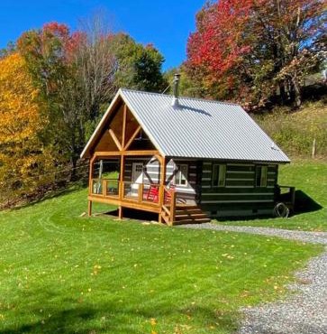 Cozy Cabin Near Grayson Highlands State Park