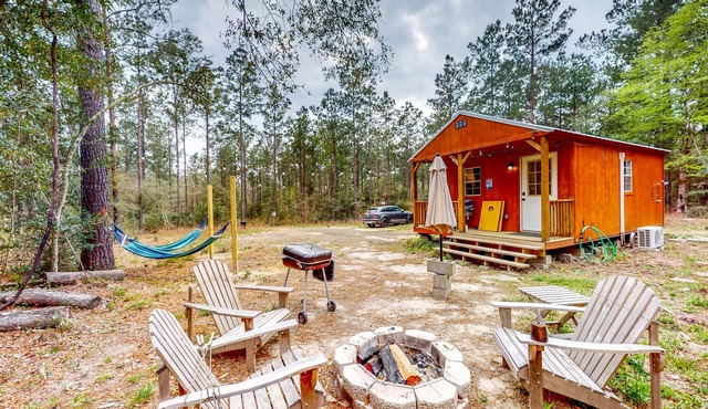 Cozy Cabin Near Lakes w/ Hammock & Outdoor Shower