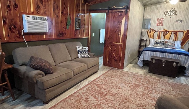 Cozy cabin near the beautiful crystal mines of Mount Ida and Lake Ouachita