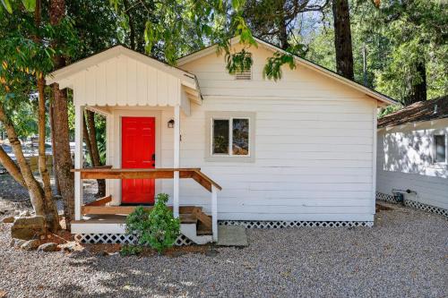 Cozy Cabin Near Wineries, Harbin Hot Springs cabin