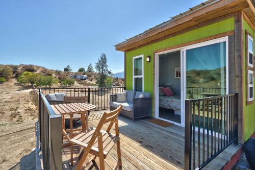 Cozy Cabin Near Wineries - Pool, Pets, Views