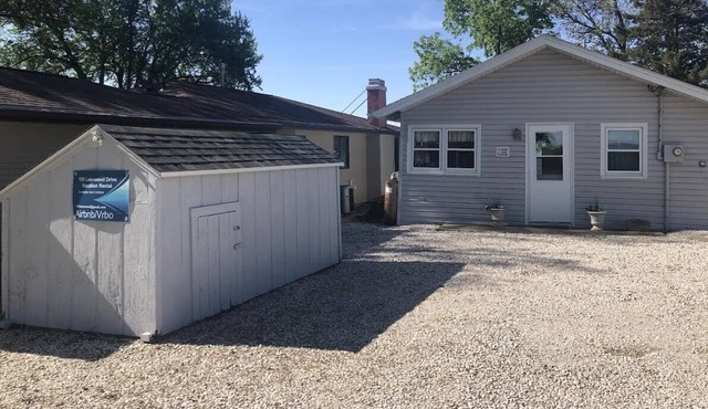 Cozy cabin on Black Hawk Lake